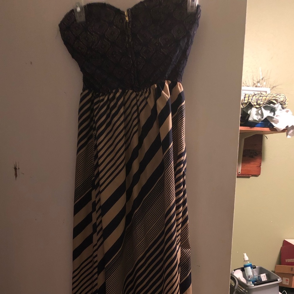 Strapless flowy dress